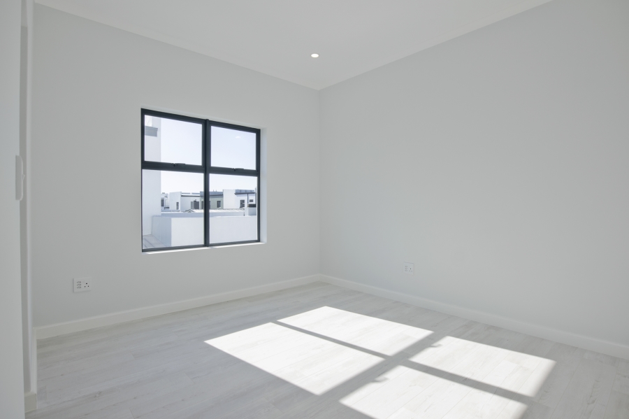 5 Bedroom Property for Sale in Sandown Western Cape